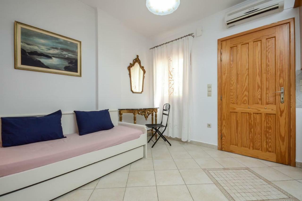 Independent Agapitos Apart , 2Bdrm, Private Patio Naxos City 외부 사진
