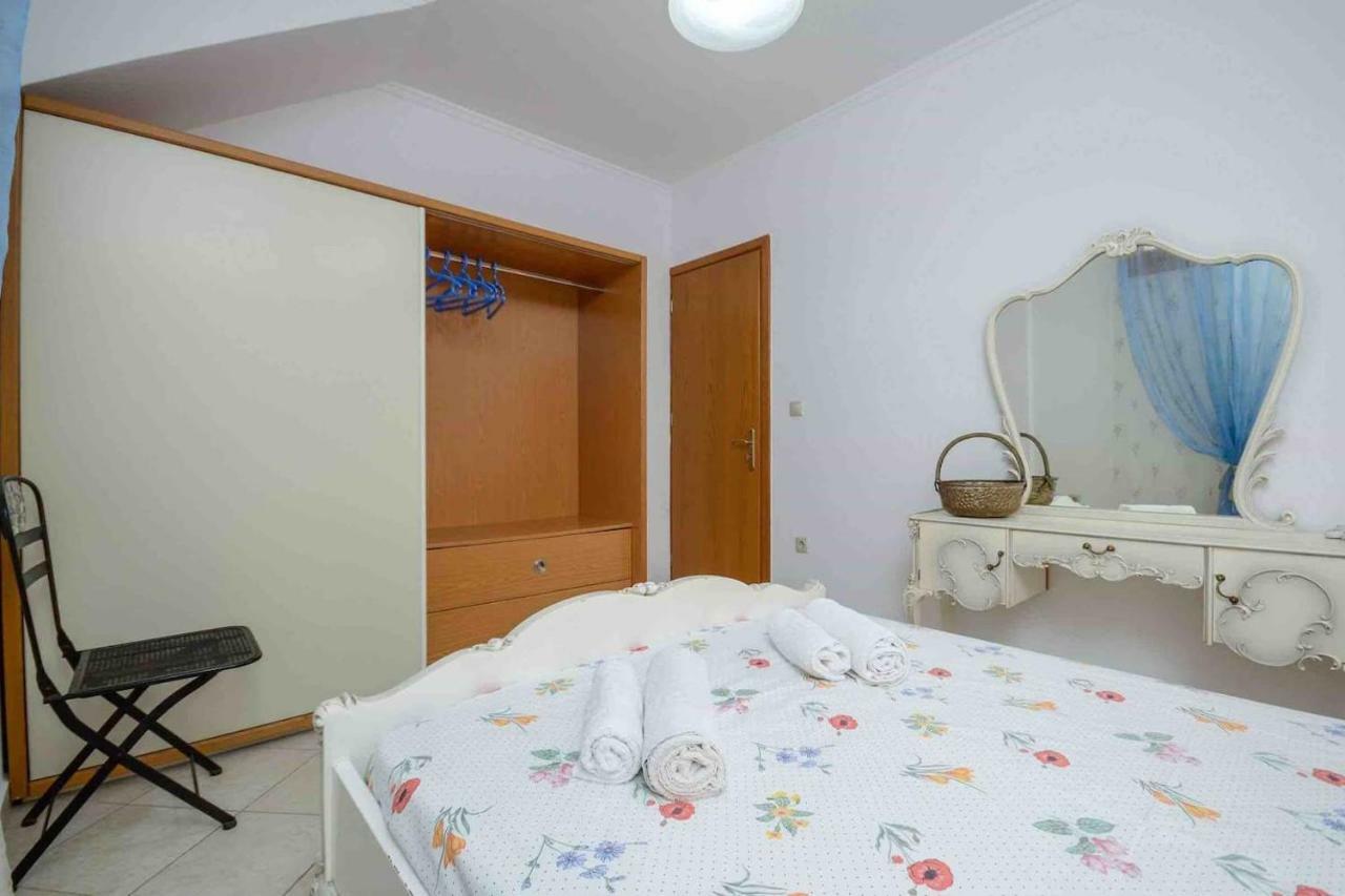 Independent Agapitos Apart , 2Bdrm, Private Patio Naxos City 외부 사진